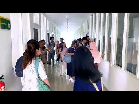 July, 15 - Summer Course Kunjungan ke Farmasi