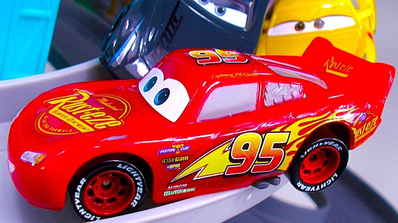 Disney Pixar Cars 3 Crazy Crashed Party Big Size Alloy Car Toys Lightn -  Supply Epic