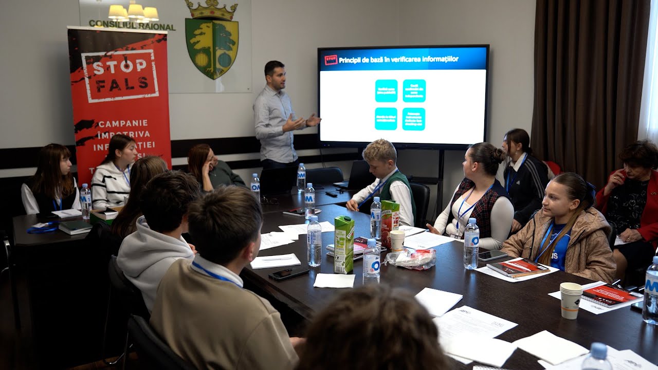 Ateliere API&Stopfals.md: Peste 100 de persoane au devenit mai reziliente la dezinformare