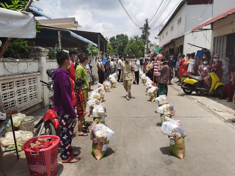 Part.4. Cambodia Covid-19 Donation to Chroy Bassac Village  អំណោយសម្រាប់ពេល Covid-19 មិន​ឱ្យ​ចេញ​ចូ