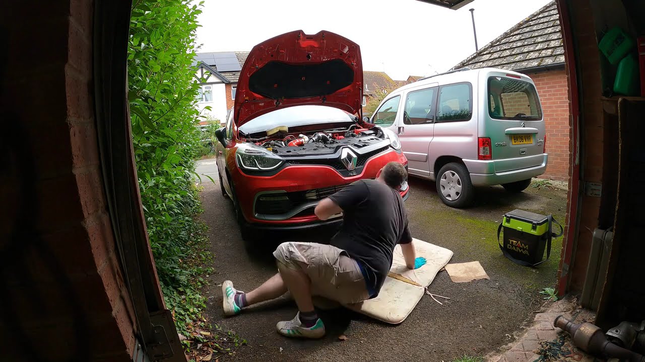 Clio IV 4 RS, гибридная установка турбонаддува