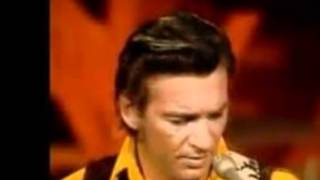 Man of Constant Sorrow by Waylon Jennings from his Folk Country album chords