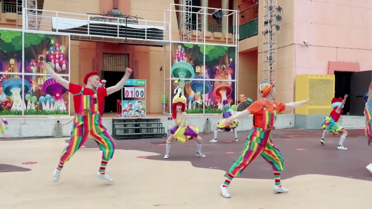 (媛YUAN TV)2022.2義大遊樂世界日間遊行-魔法少年大義，調皮彩蛋兔Taiwan EDA theme park day parade