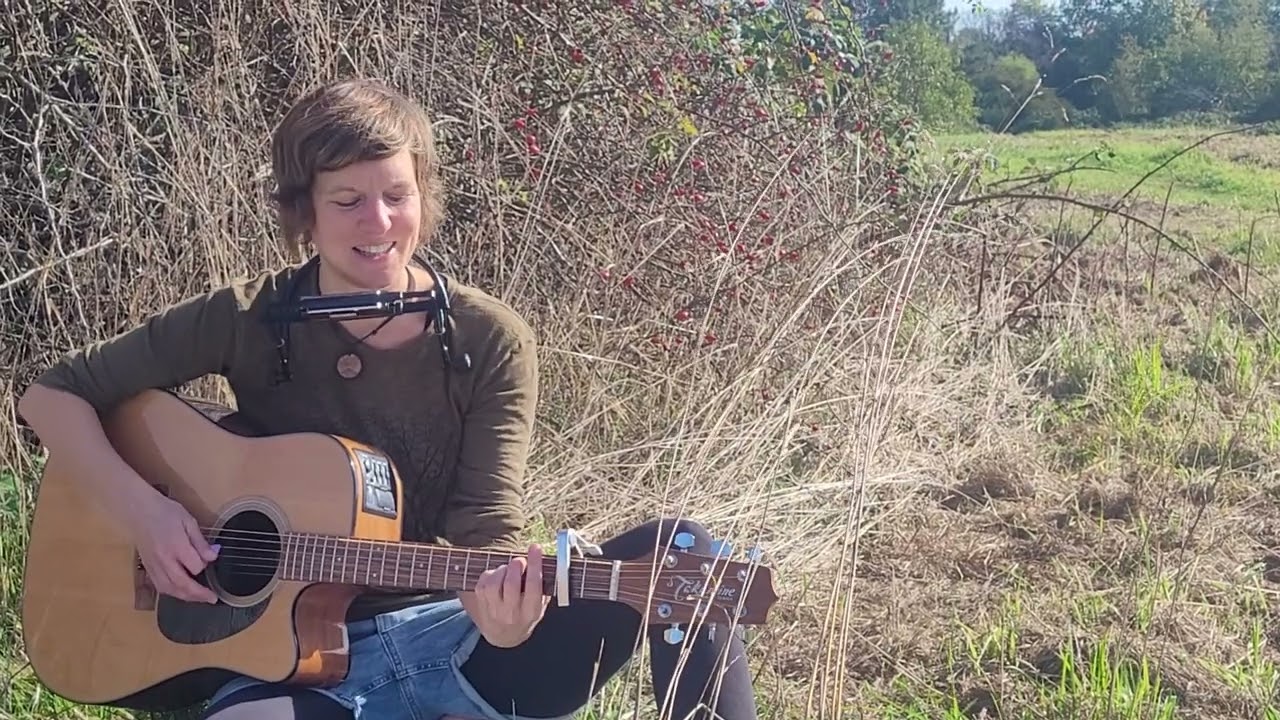 Schwarze Fingernägel (Manfred Kindel Unmada) #Cloudy #Naturlieder #Kinderlieder #Waldkindergarten
