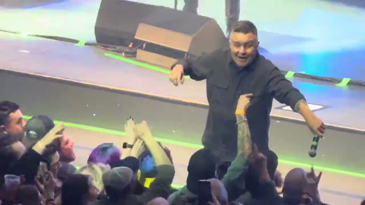 Dropkick Murphys - The Lonesome Boatman / Boys On The Docks (live 