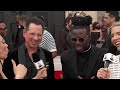 Capture de la vidéo Black Pumas Red Carpet Interview | 2022 Grammys