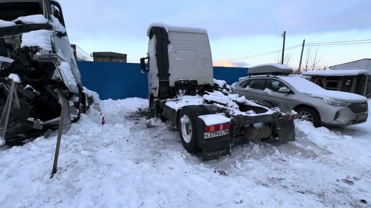 База. Вольво встала. Вольво продана. Круги в снегопад в Москве. 