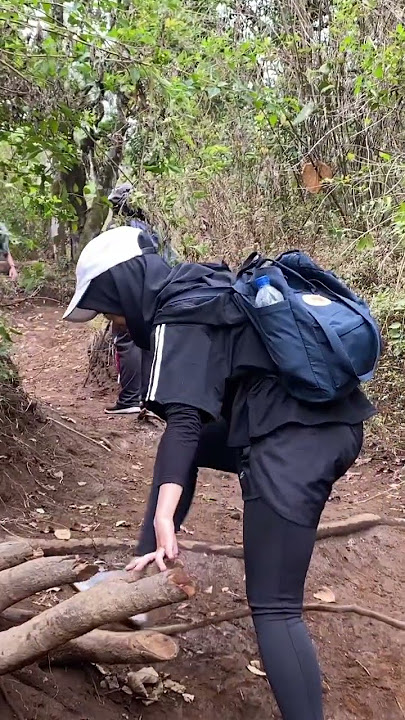 Pendaki pemula puthuk gragal pacet Mojokerto #hiking #gunung #exploremojokerto #puthukgragal