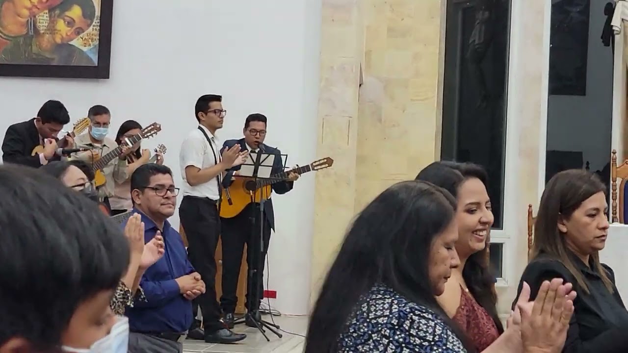 quien es esta que sube del  desierto