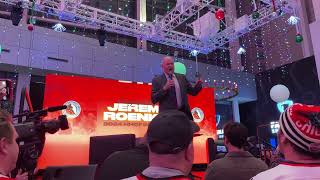 2024.12.19 Troy Murray introduces Jeremy Roenick at United Center Atrium Net Worth