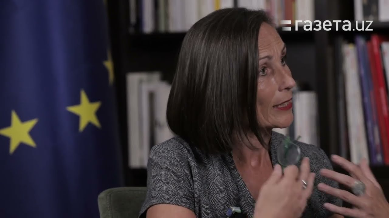 Otgan asrning boshlaridan erotik otkritka Lezbiyenlar zoravonlik bilan boshashadi