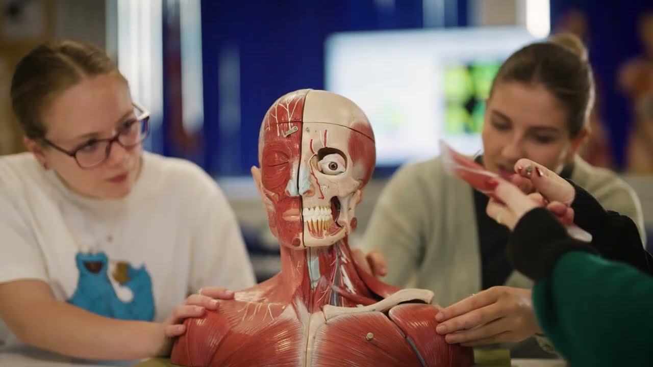 Inside the Lab: Building real-world science skills at the University of Exeter