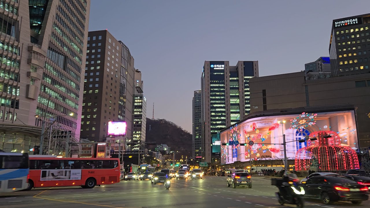 Namdaemun-ro, Seoul | 17:00 | Urban View 012 | Downtown Evening Street