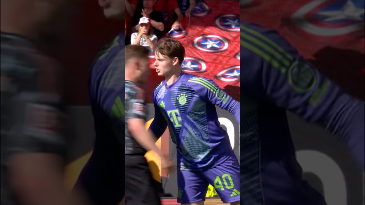 These reflexes! 😳🧤