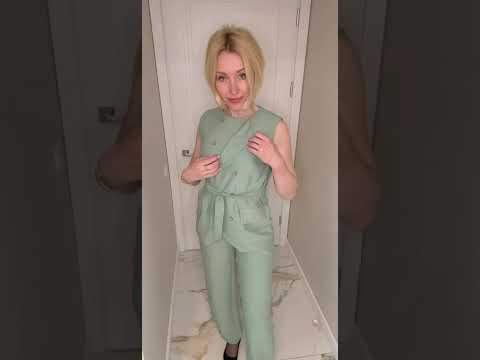 Летний брючный костюм женский льняной двубортный мятный, видео 1