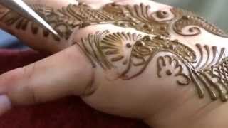 Indo Arabian Modern Henna Mehndi Tattoo Design With Heavy Fingers 2015 | HennaAndNailArt screenshot 3