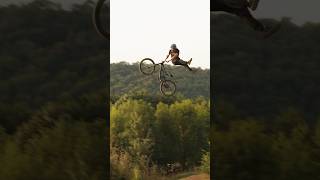 Les plus gros sauts que j’ai fait en Vtt 🤯🚀 #vttdescente #ride #downhill #vttdh