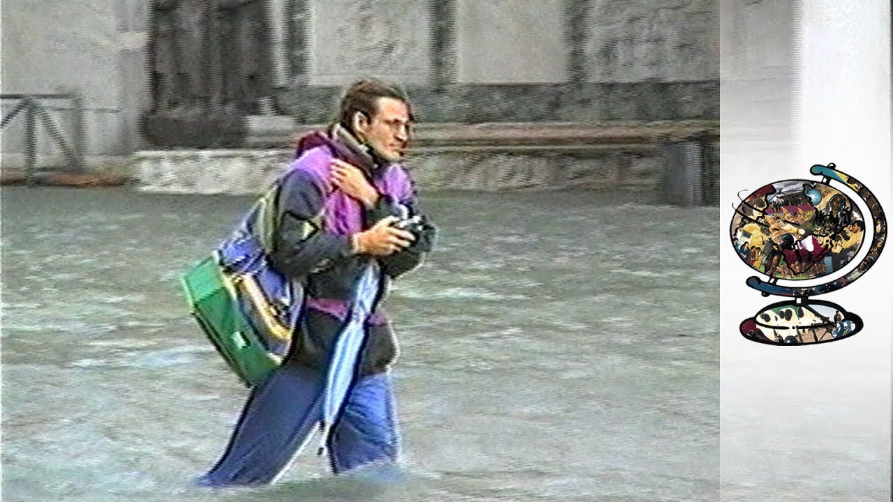 Documentary backdrop image for Venice And the Sea: A Love-Hate Relationship (2019)