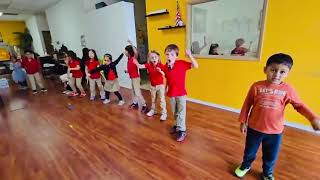 These little cutie pies and their singing talent😂👏🏼🙌🏻😂🤩💃🏻🕺🏽#itsthetimetodisco #tue #preschool #class