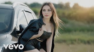 Luna Veex - Slow Traffic 