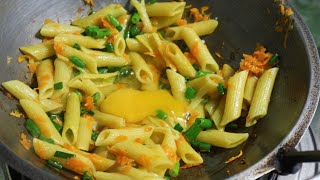 This is the simplest and tastiest pasta I have ever eaten! Everything cooked in one pan!