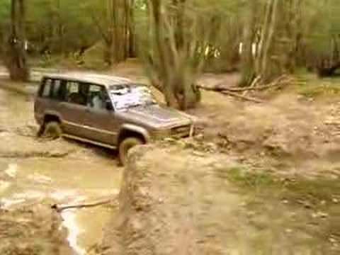 1991 Isuzu Trooper LWB 3inch lift, doing what the Land Rovers run from