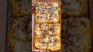 Cheese garlic bread 😋✨#cheesegarlicbread#recipevideo#viral#shorts#trending#ytshorts#explore.