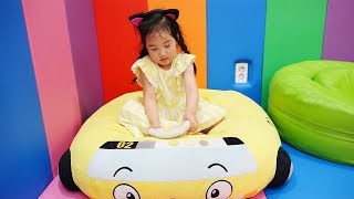 Boram Colecionam Sorvetes-Surpresa No Tayo Kids Cafe