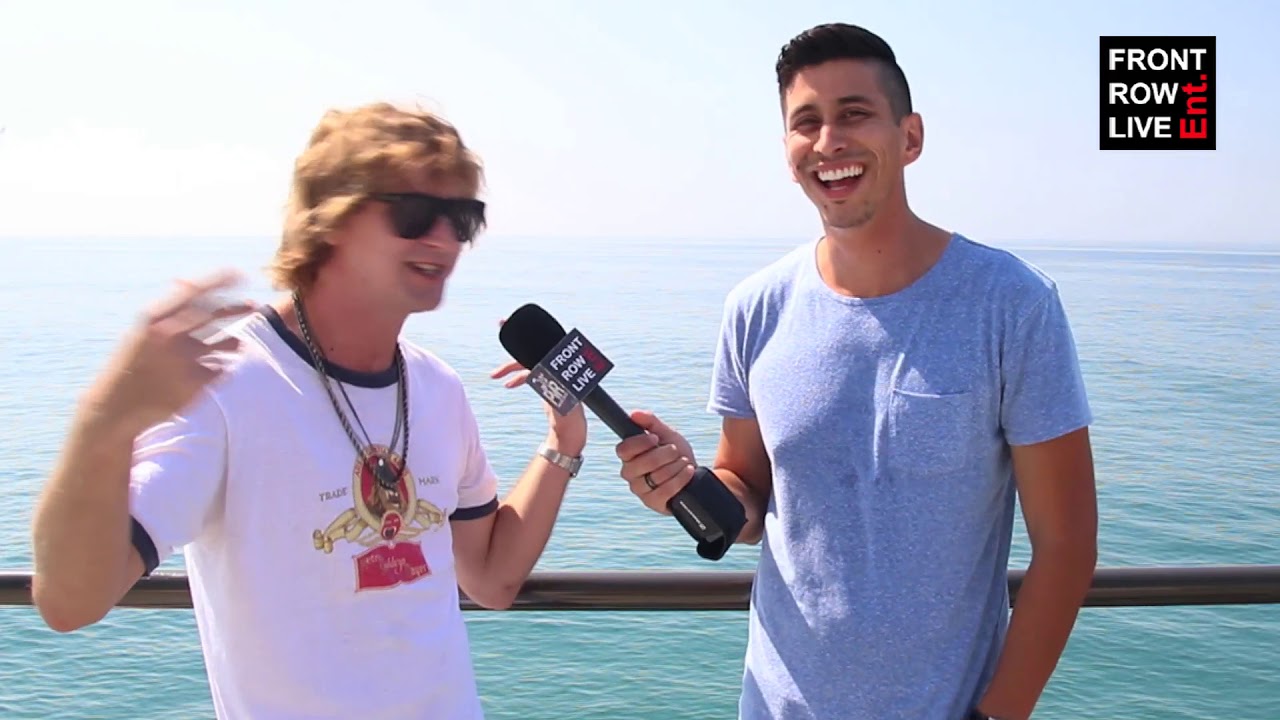 DAVIS Interview on New Single “Hello” & ‘Crooked Finger’ EP