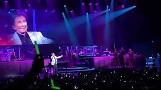 Barry Manilow - I Write The Songs (LIVE)