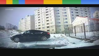 Interesting Things Daily #86 Driver Reverses Away From Sliding Car