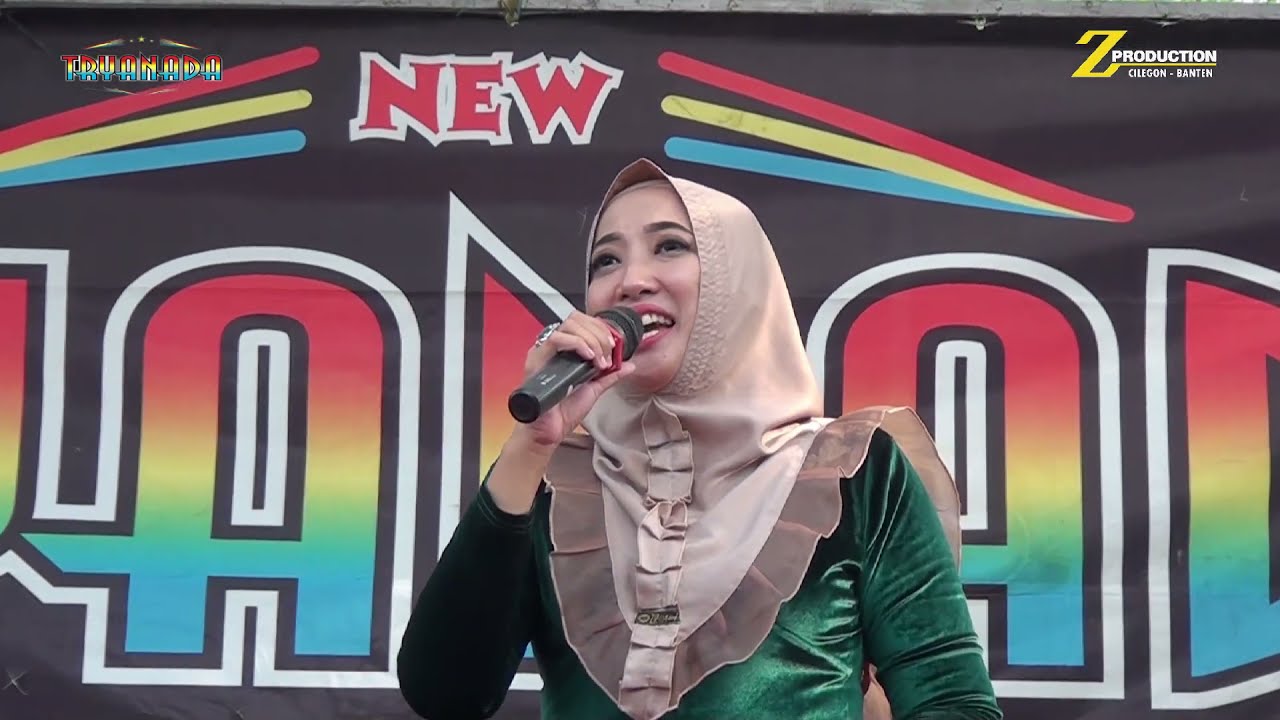 YA UYUNISYAHARO versi ||Koplo|| Waaw!!! Bunda julehah bikin asyiik Goyang Gibriig TRYANADA