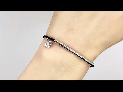 Серебряный браслет Клевер БС2333 чорна нитка ширина 1.5 мм  длина 15-18, видео 1