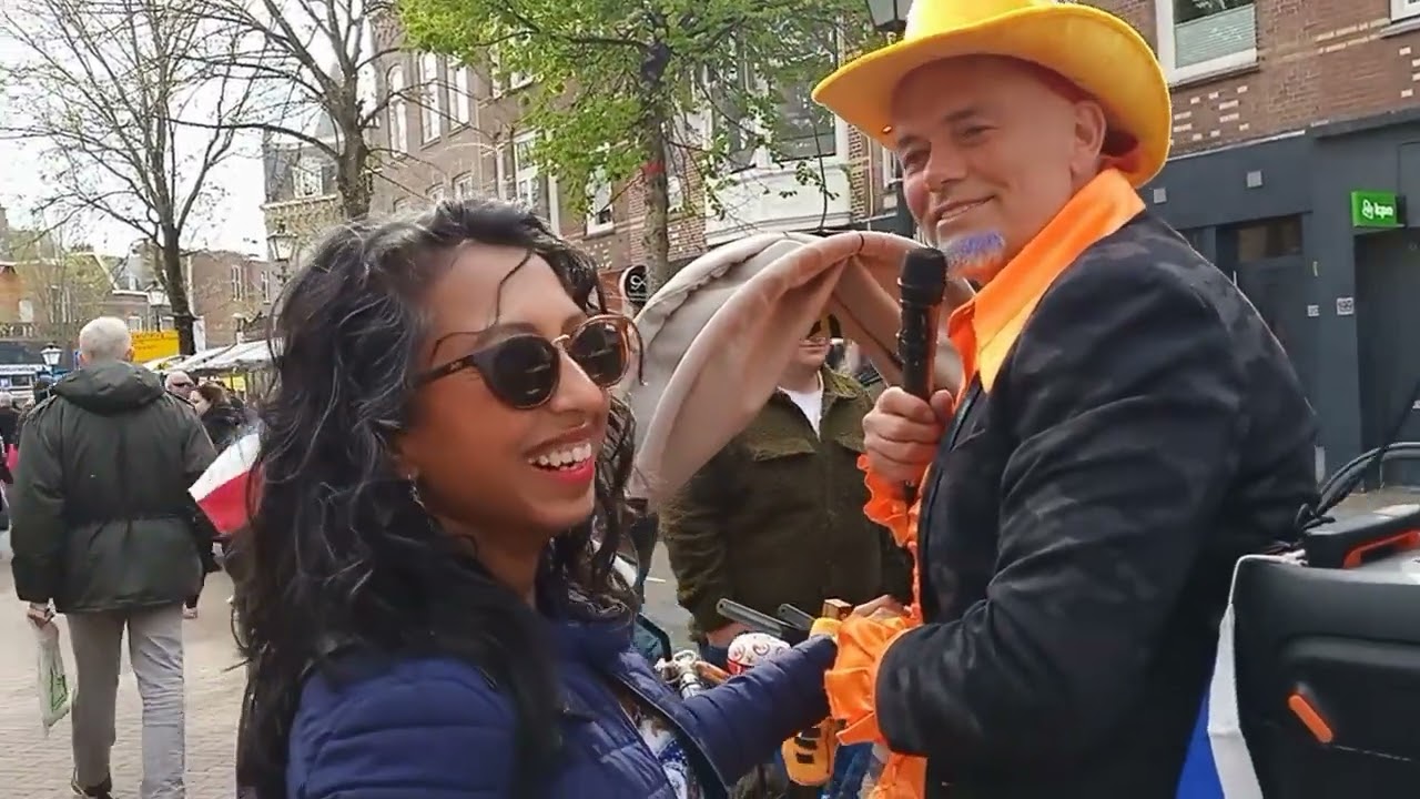 maurice op vrijmarkt 27 april 2023 in Den Haag