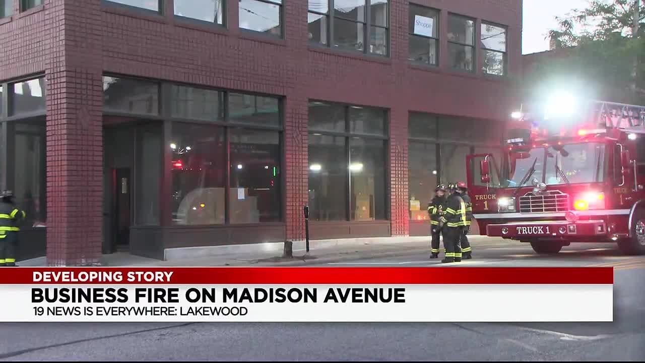 Firefighters battle business fire in Lakewood - YouTube