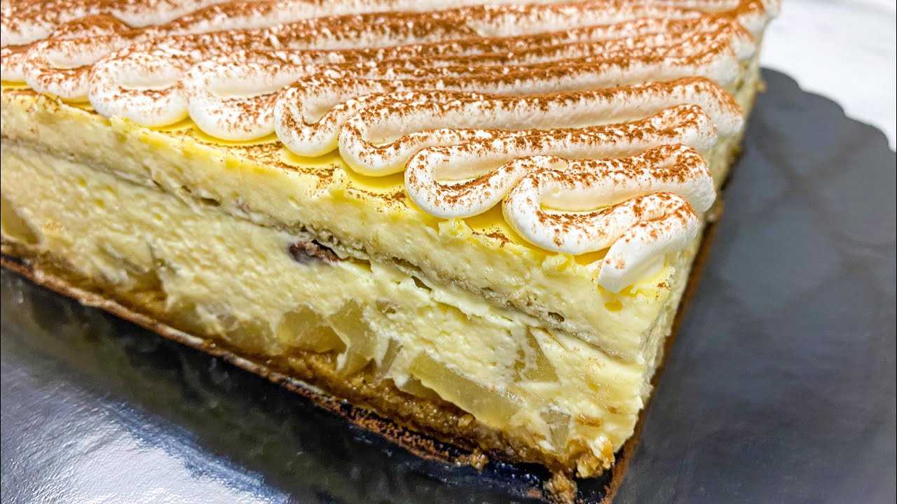 Tiramisù con composta di pere e biscuit alle mandorle