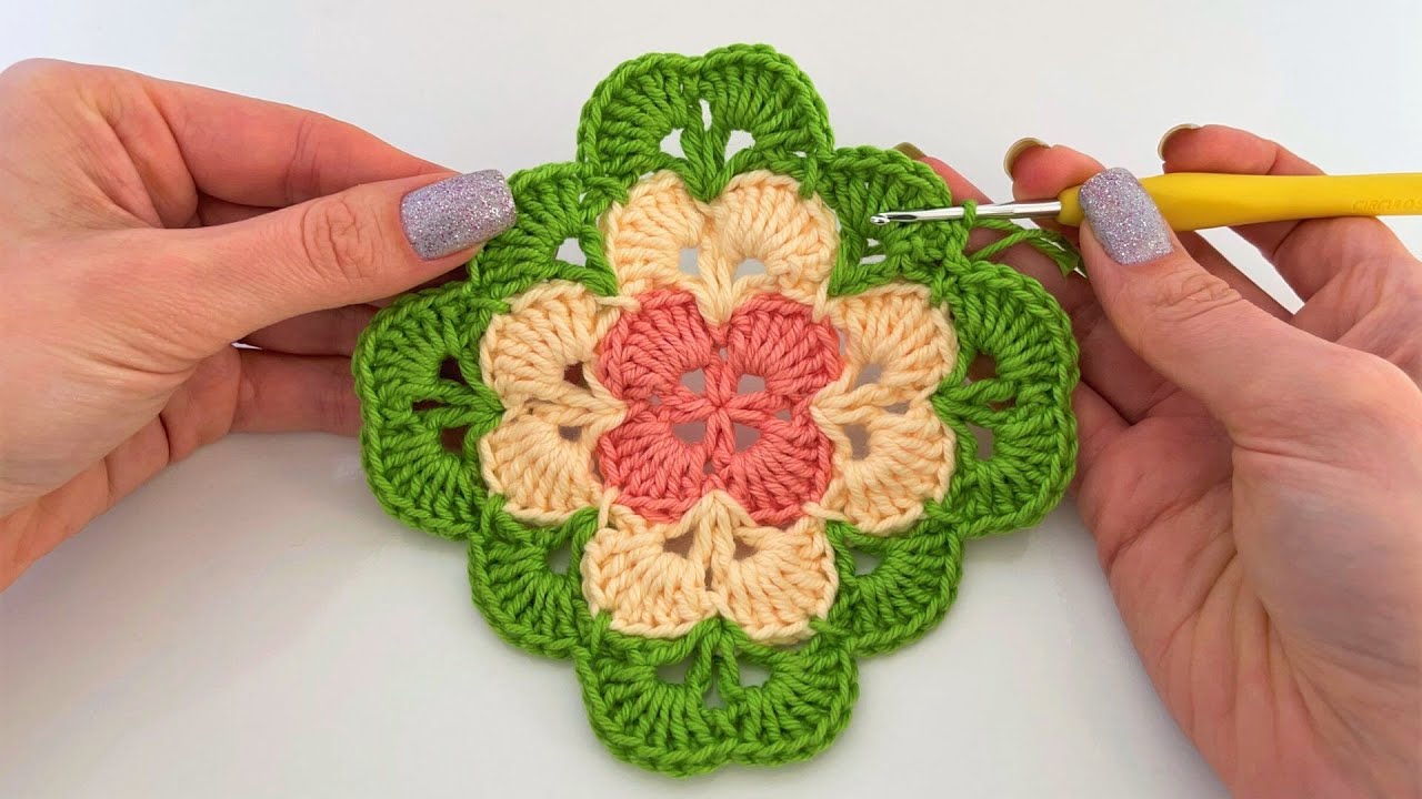 САМЫЙ КРАСИВЫЙ КРЮЧКОМ КВАДРАТ В МИРЕ