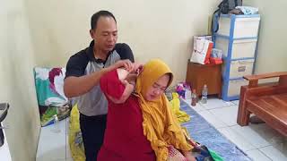 Video Viral 2018,master Pijat Urat Syaraf Asli Jogja Obati Pasien Stroke & Pengentalan Darah Sekejab Video Viral 2018,master Pijat Urat Syaraf Asli Jogja Obati Pasien Stroke & Pengentalan Darah Sekejab