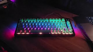 GMMK Pro Keyboard Review (why so clacky 🤨)