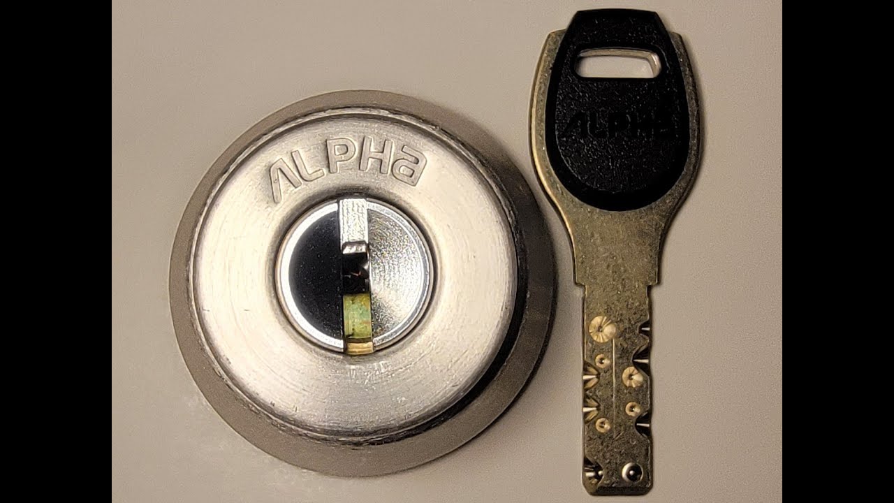 L189] Alpha FB Japanese Short Format Lock - pick and gut - YouTube