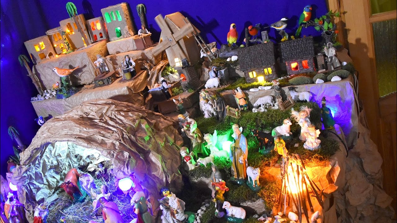 Każdego roku tworzy w domu szopkę betlejemską