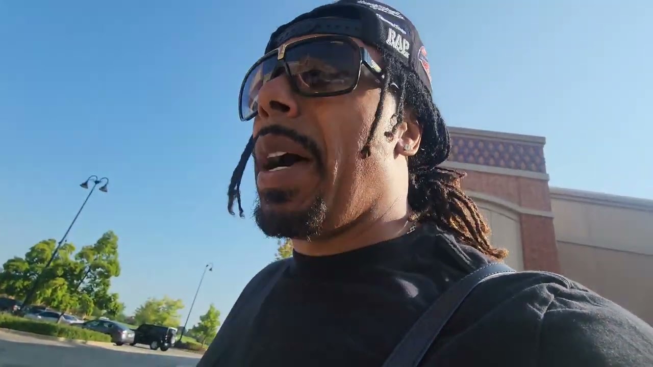 HE DIDNT EXPECT TO SEE ME FACE TO FACE.