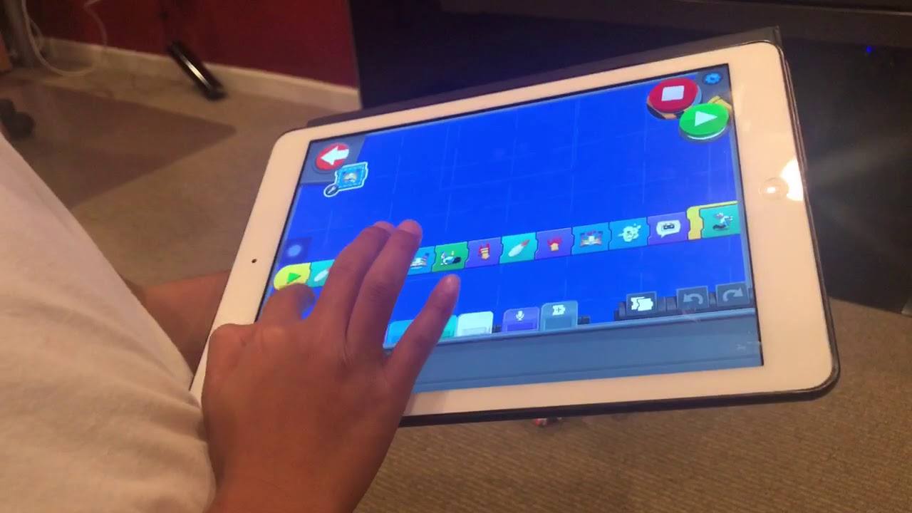 Adam's Lego Boost Frankie the Cat Episode 4