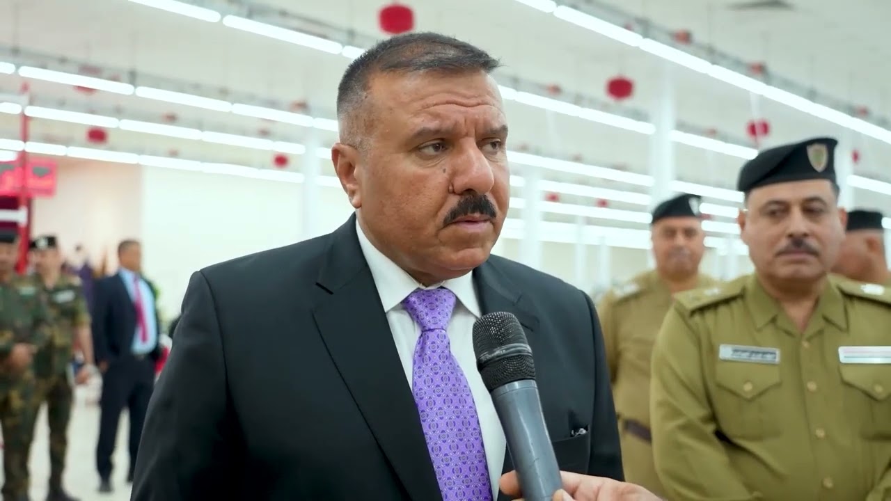 وزير الداخلية يفتتح معمل الألبسة بطاقة إنتاجية تبلغ 5000 آلاف بدلة يوميا لمنتسبي قوى الأمن الداخلي