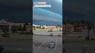 Impressive Shelf Cloud Forms Over Illinois During Severe Weather Outbreak