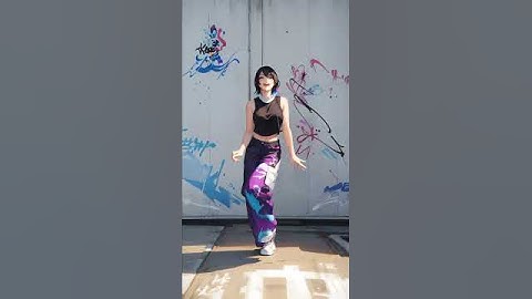 Dance Animation Artistry #stablediffusion #ebsynth #aiart #aigirls #AIAnimation #DanceToAnimation