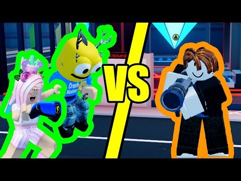 Chrisandthemike And Ashleyosity Vs Myusernamesthis Roblox - new roblox jailbreak battle royale youtube