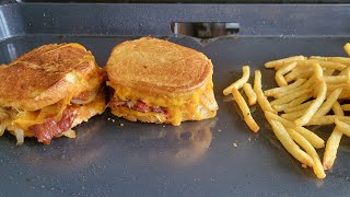 Five Guys Grilled Cheese Cheeseburger 22inch Blackstone E-Series Indoor Griddle