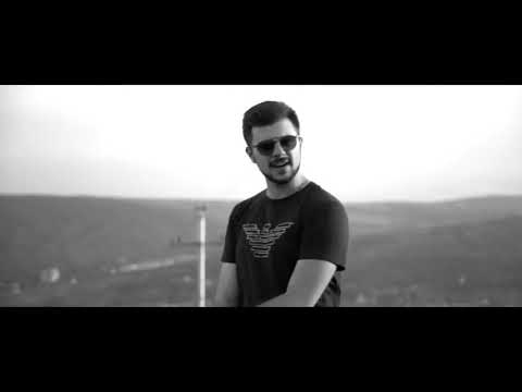 კლიპი, სადაც ახალგაზრდები უფროს თაობას მიმართავენ.