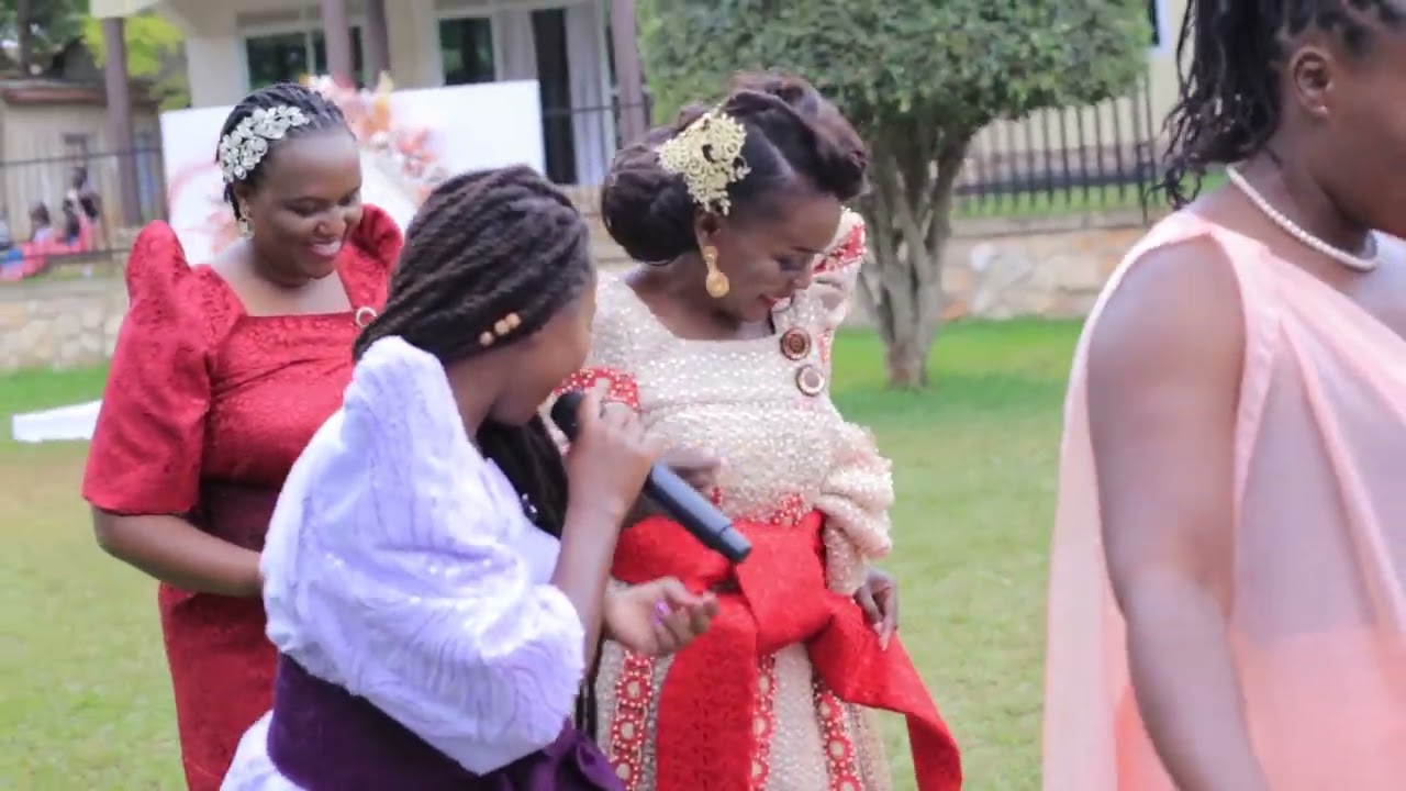 Chosen Becky- Mikolo Performance 2022  🥰